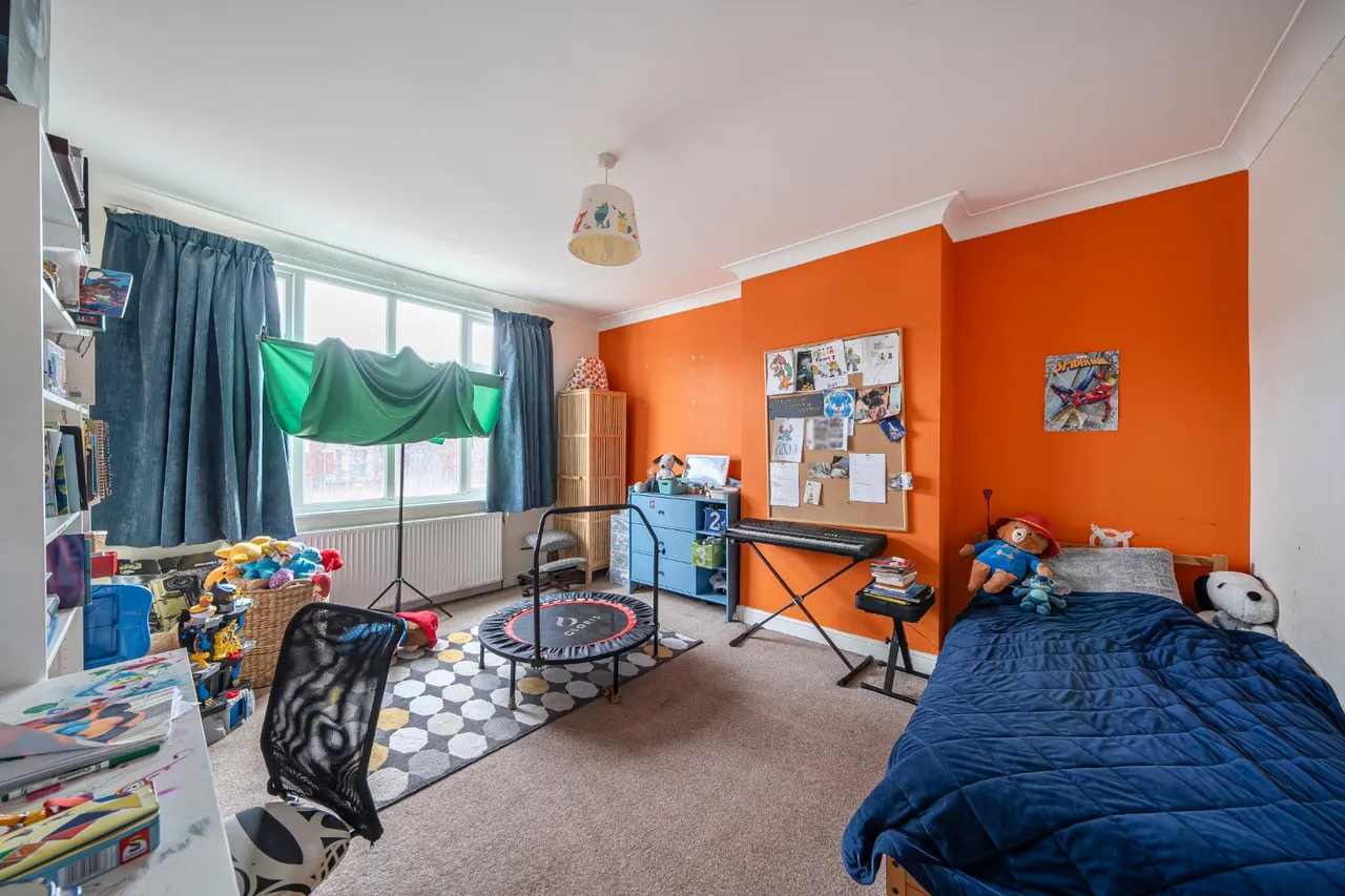 The Limes Avenue, London, N11, photo 10