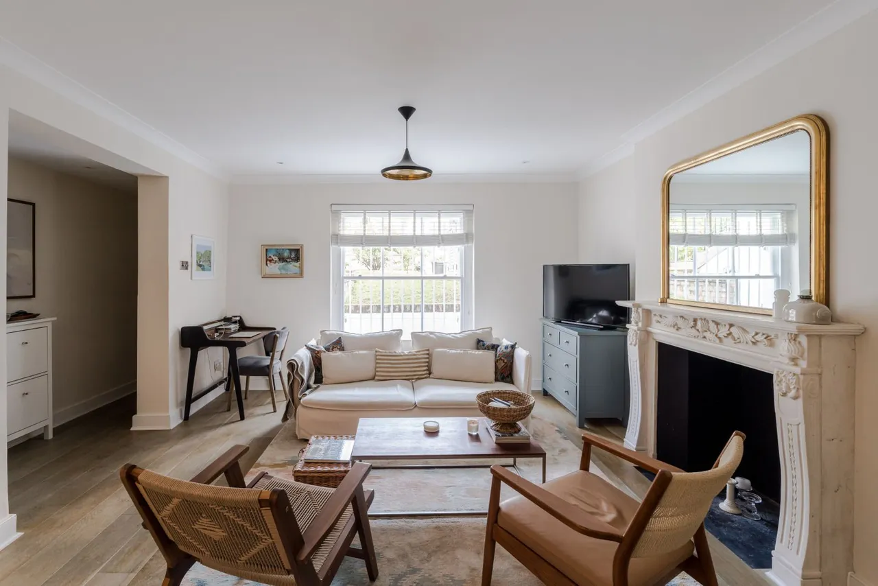 Bassett Road, North Kensington, London, W10 6JL, photo 2