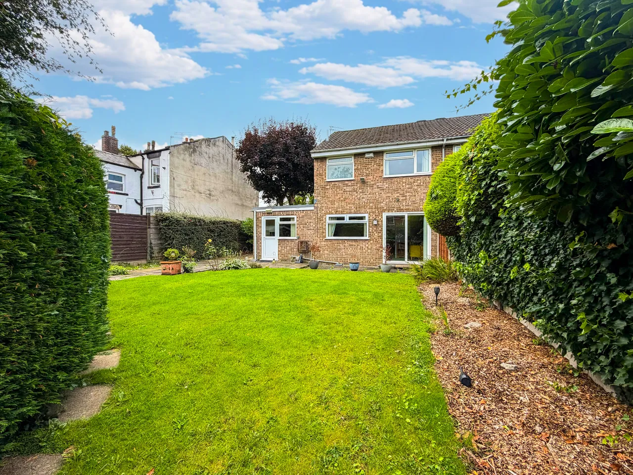 Walshaw Road, Walshaw, Bury, BL8 1PY, photo 4