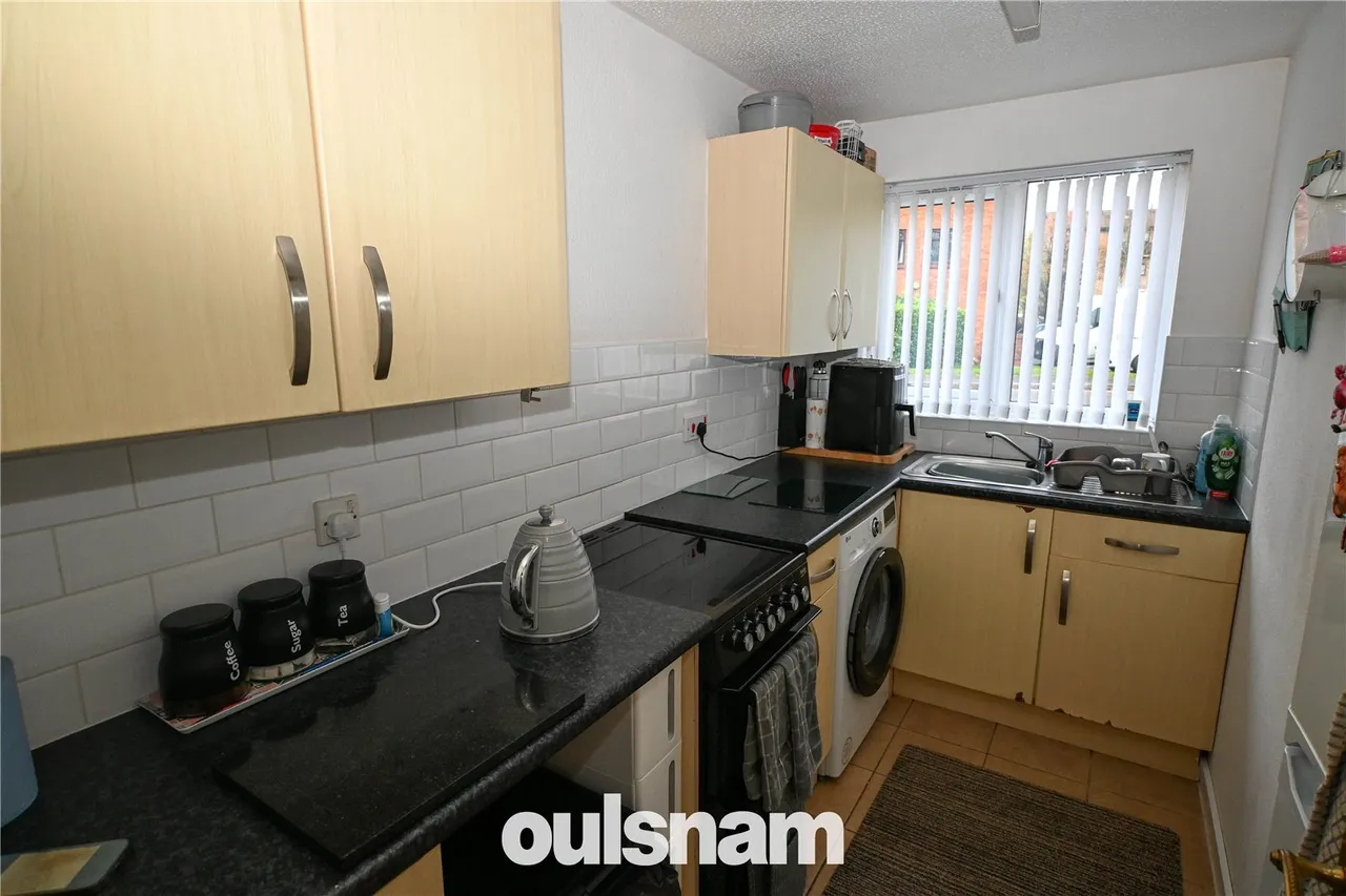 Rednal Mill Drive, Rednal, Birmingham, B45 8XZ, photo 3