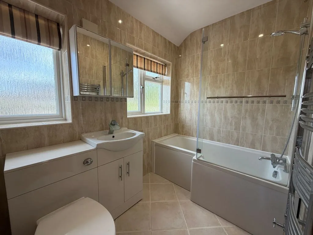 Woodland Way, Marlow SL7 3LN, photo 6