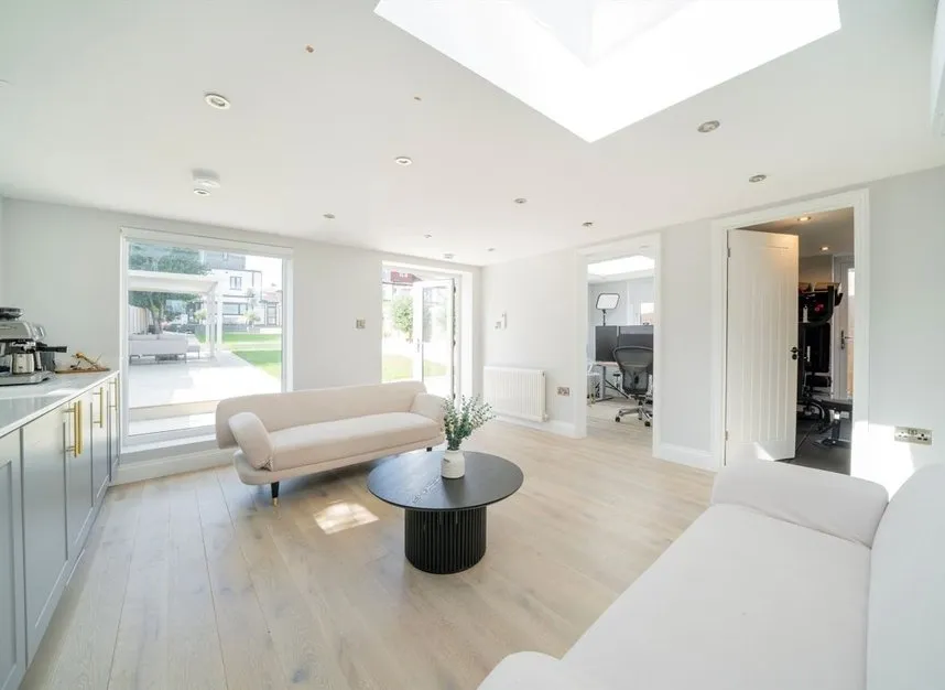 Warren Road, Wanstead, E11, photo 11