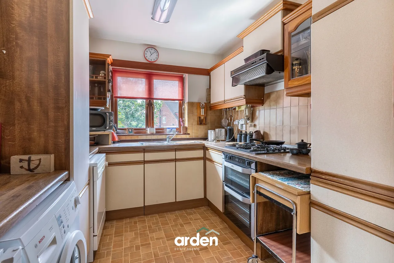 Linthurst Newtown, Blackwell, B60, photo 5