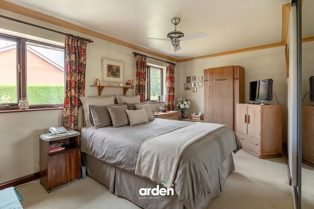 Linthurst Newtown, Blackwell, B60, photo 6