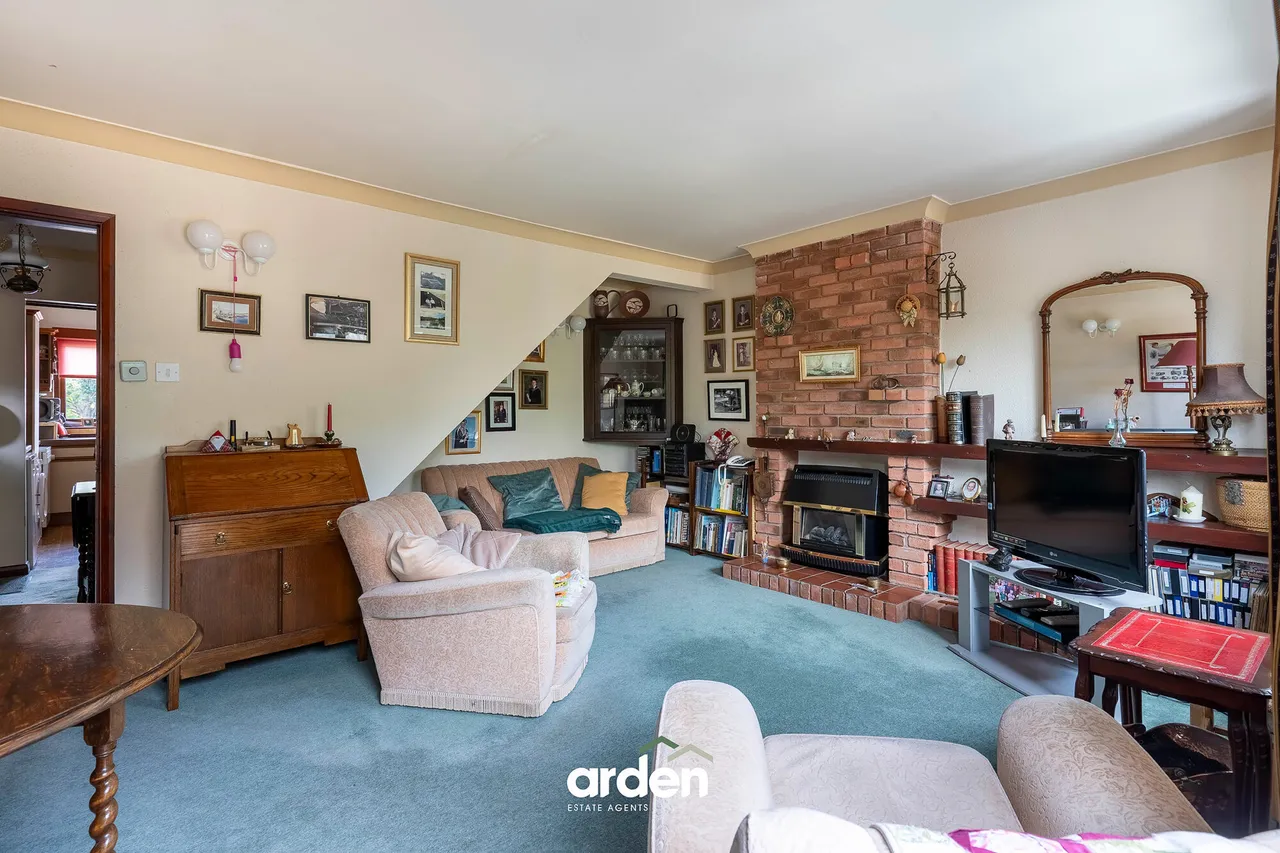 Linthurst Newtown, Blackwell, B60, photo 2
