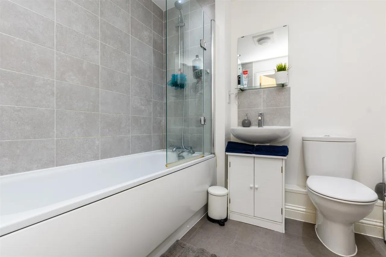 Slade Green Road, Erith, DA8, photo 8