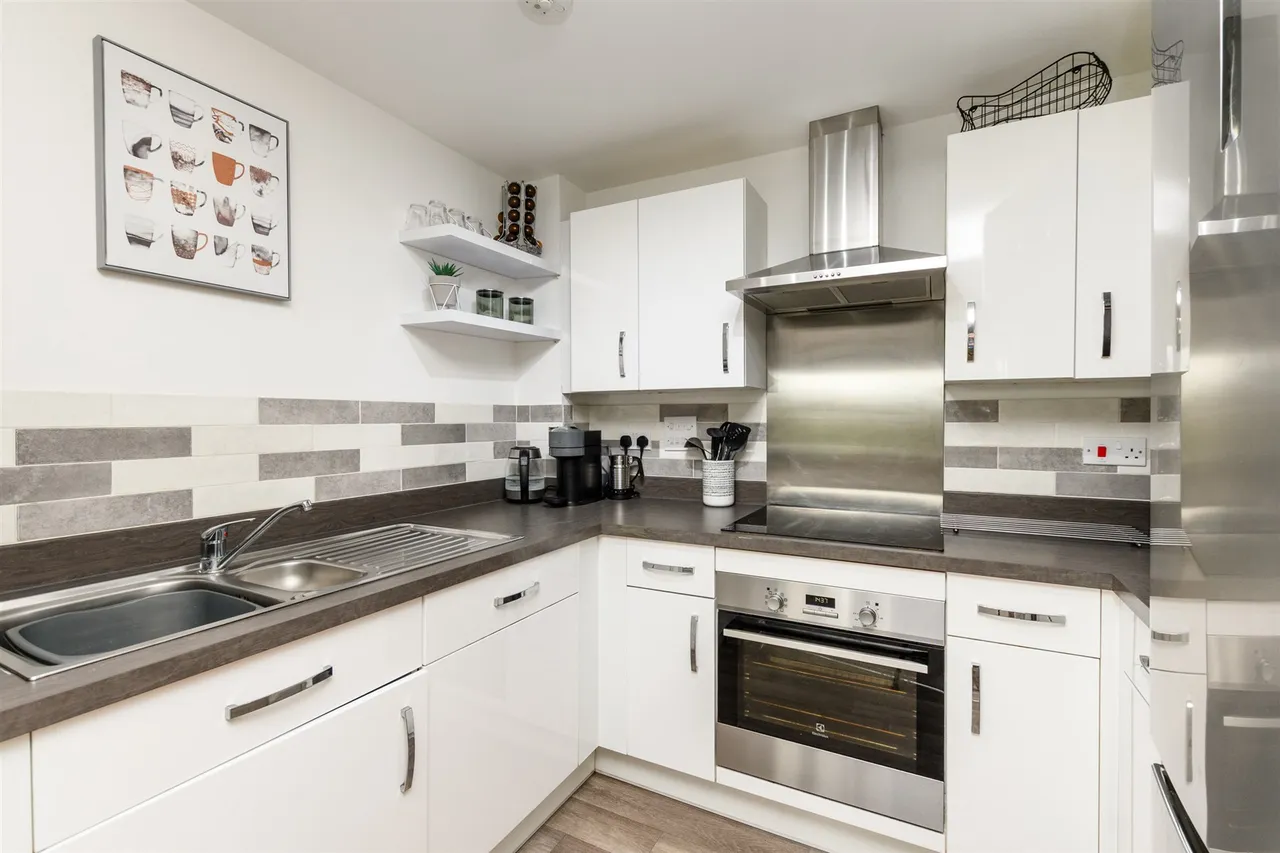 Slade Green Road, Erith, DA8, photo 5
