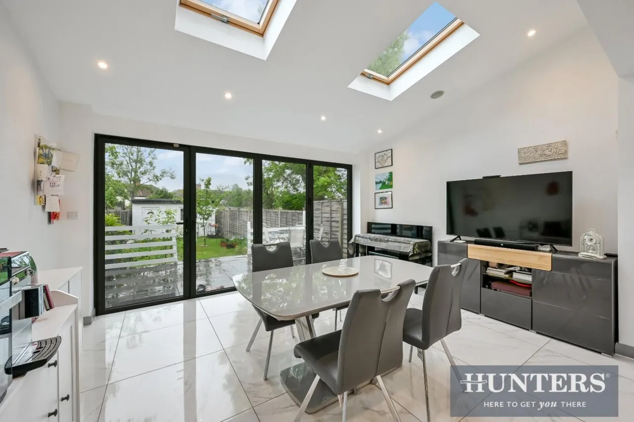 Dorchester Road, Worcester Park, photo 4