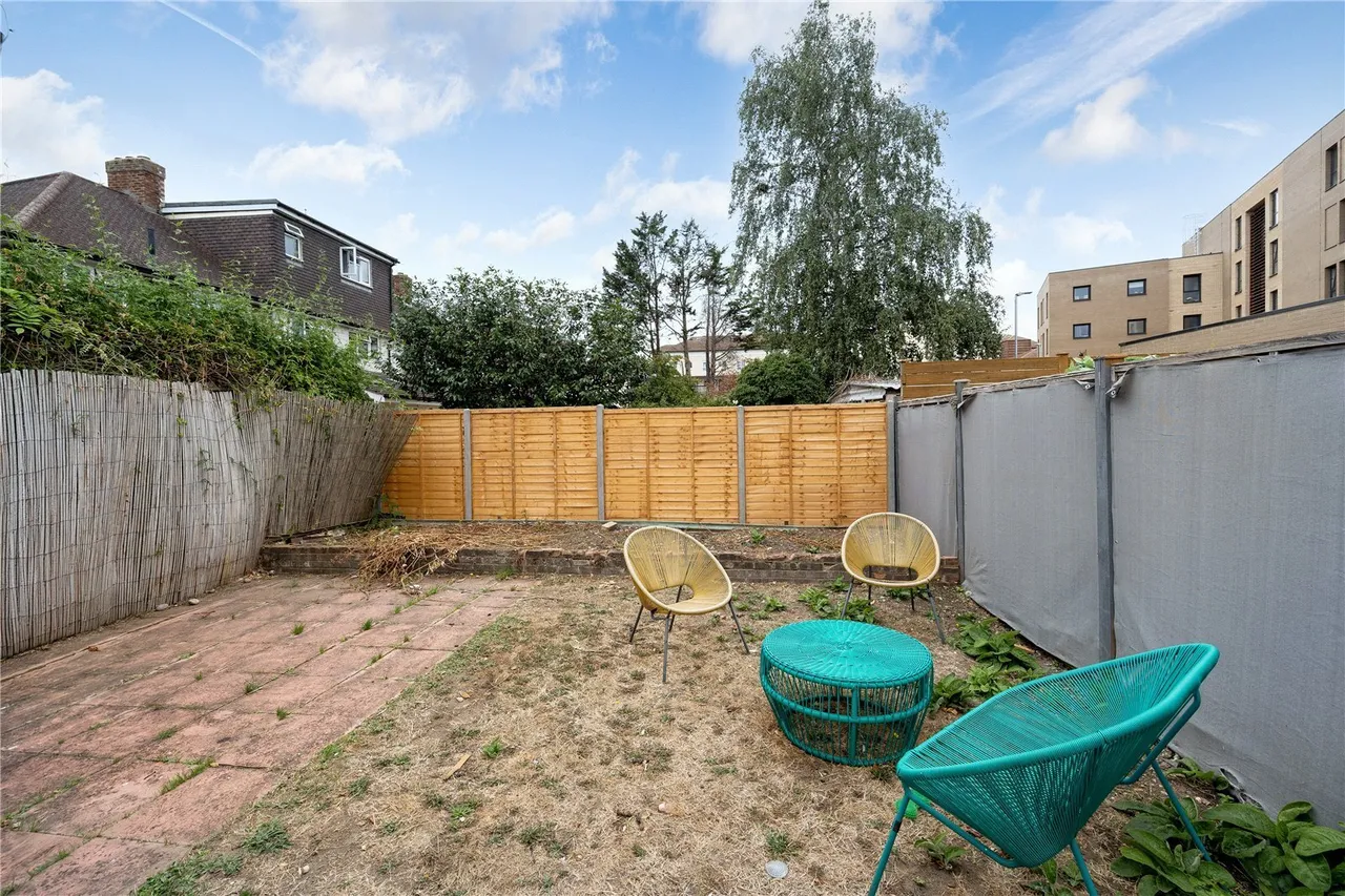 Grove Crescent, Feltham, TW13, photo 4