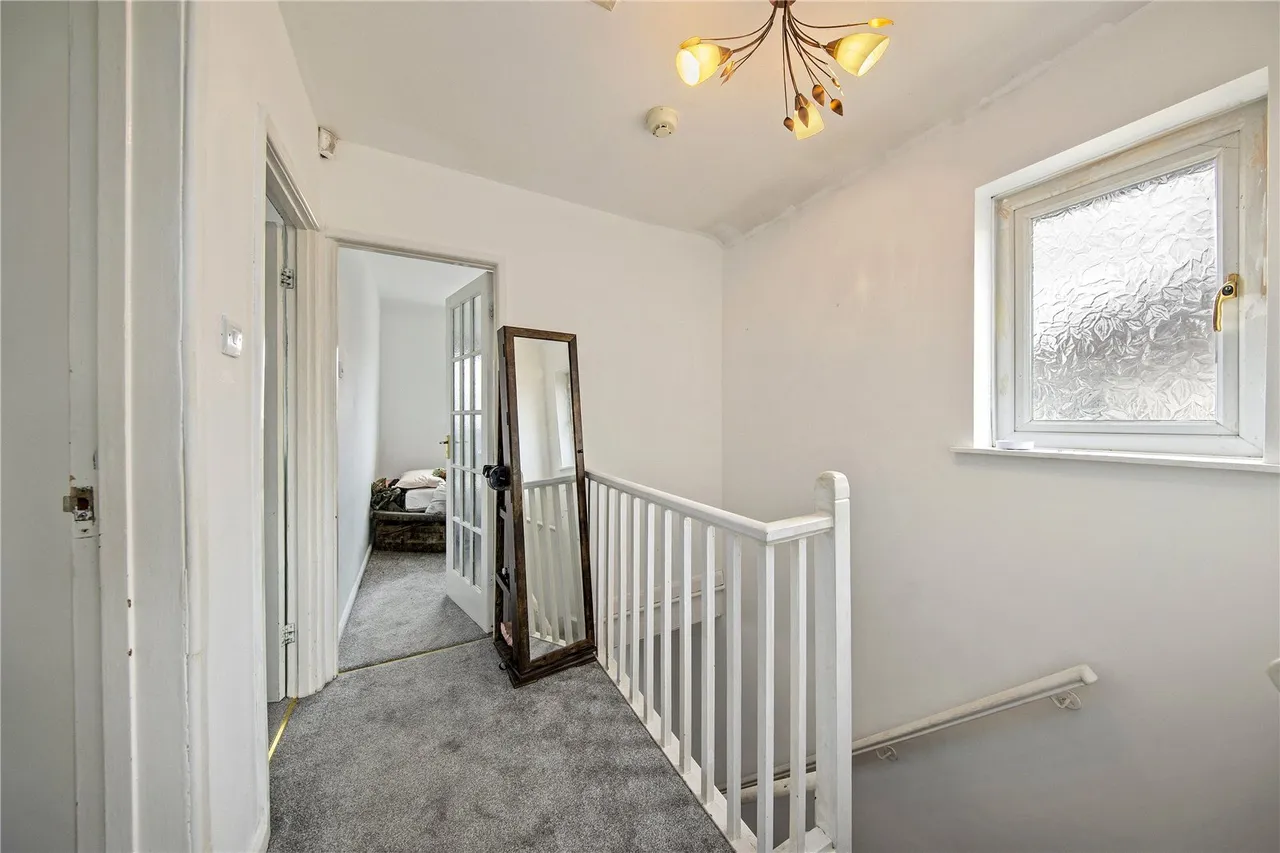 Grove Crescent, Feltham, TW13, photo 12