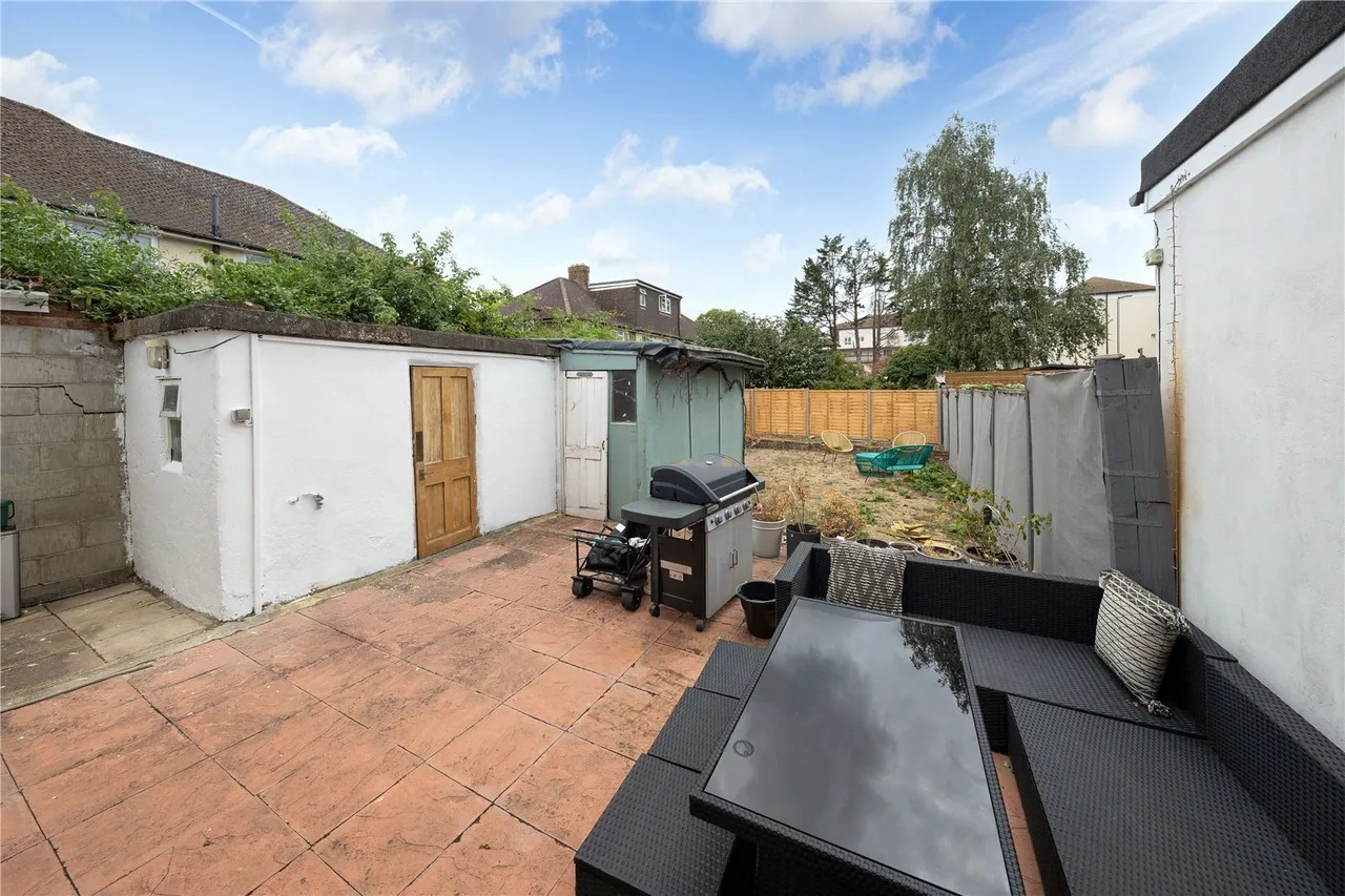 Grove Crescent, Feltham, TW13, photo 10