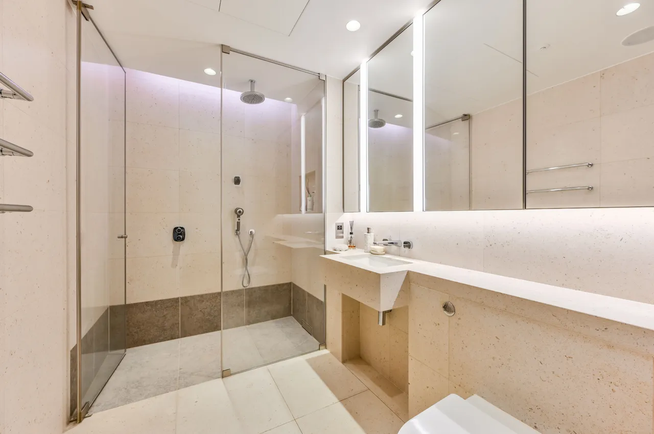 Apartment 6.01, 1 Kings Gate Walk, London, photo 10