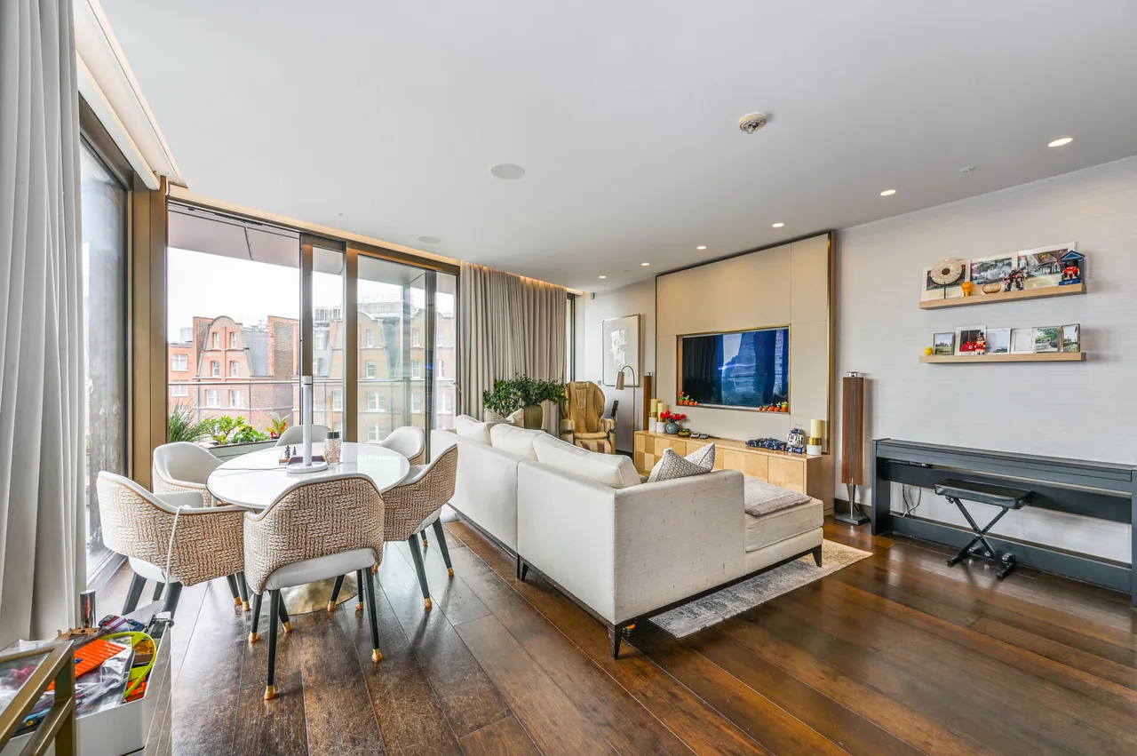 Apartment 6.01, 1 Kings Gate Walk, London, photo 5