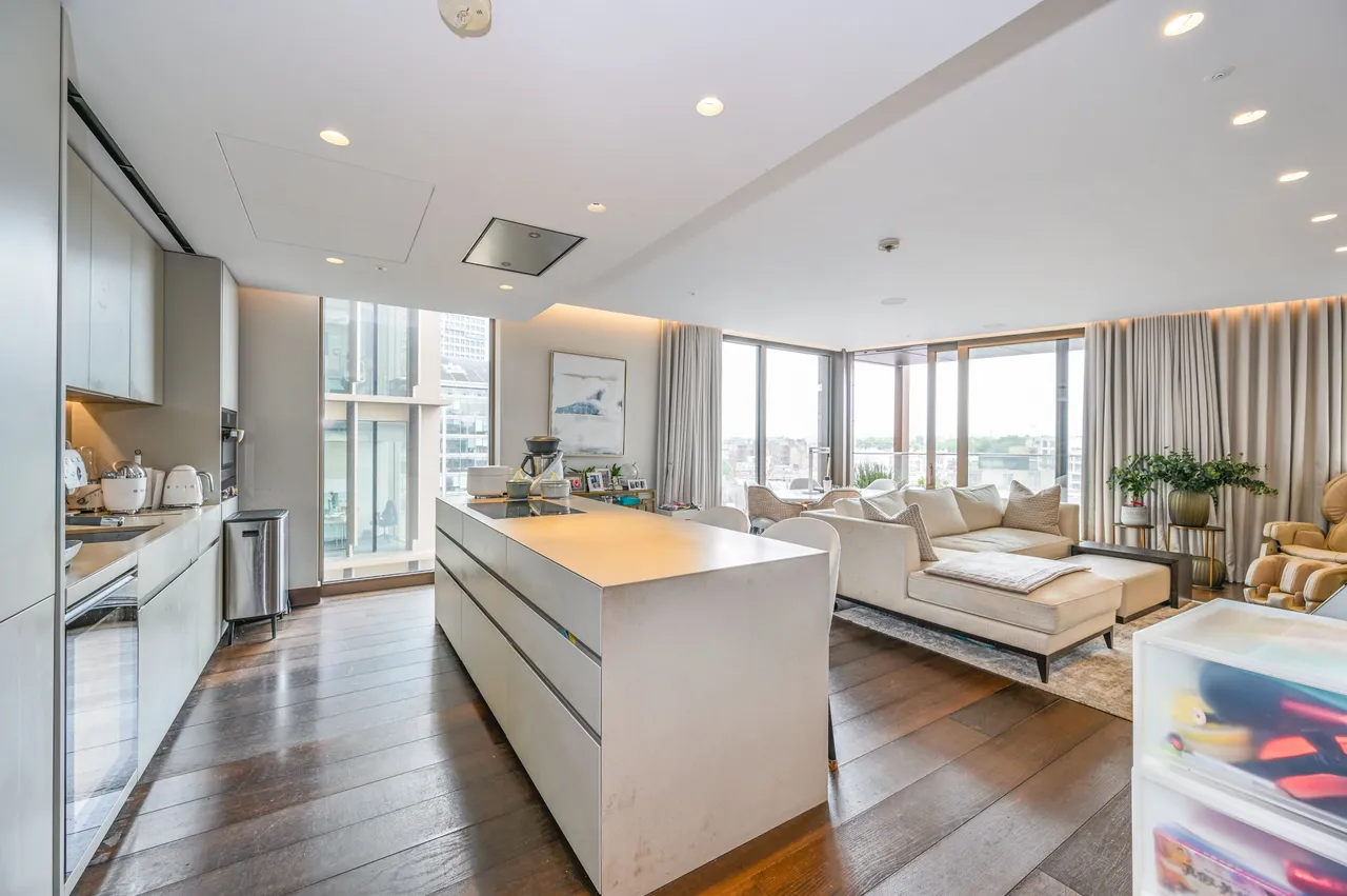 Apartment 6.01, 1 Kings Gate Walk, London, photo 3