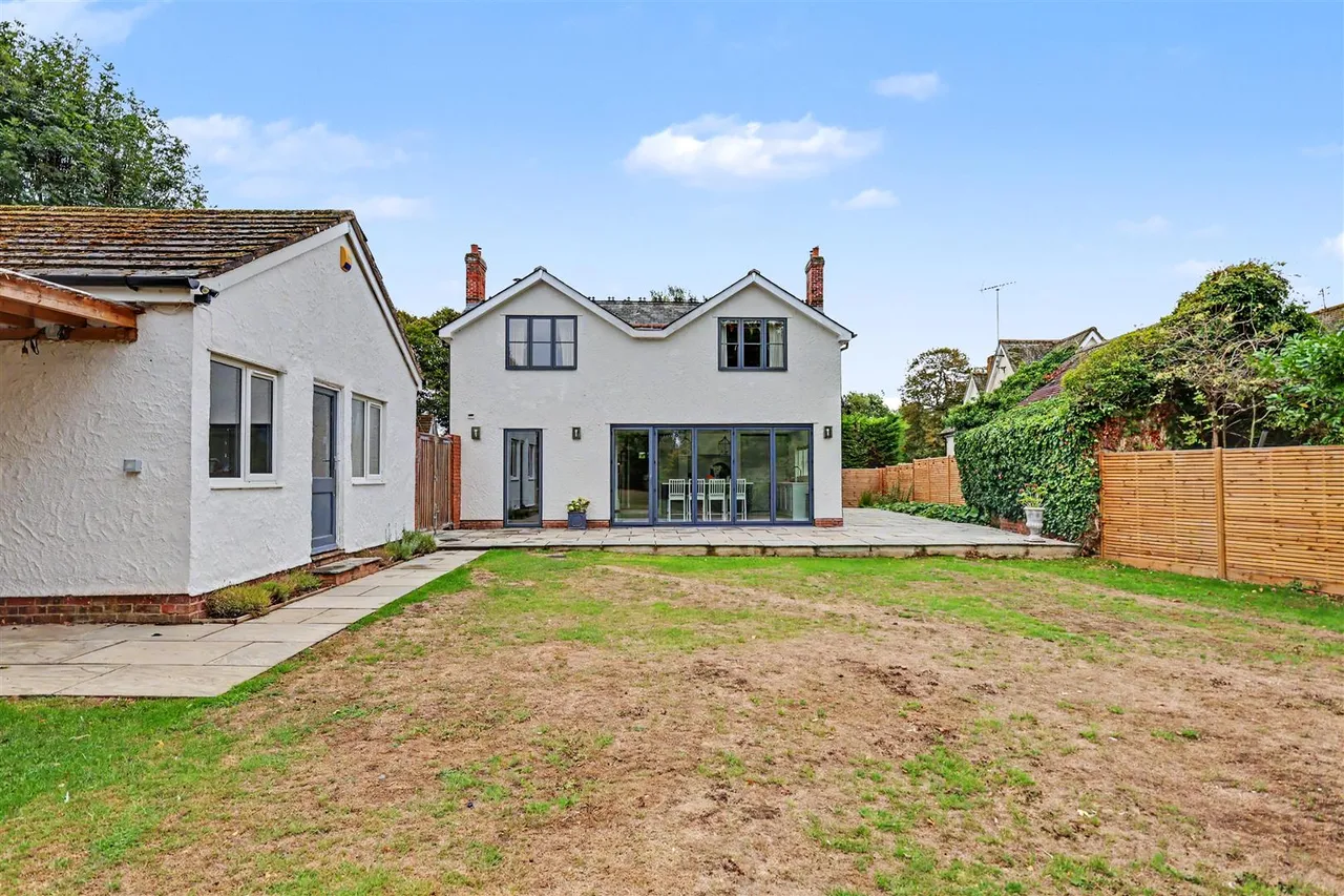 High Street, Hempstead, CB10, photo 34