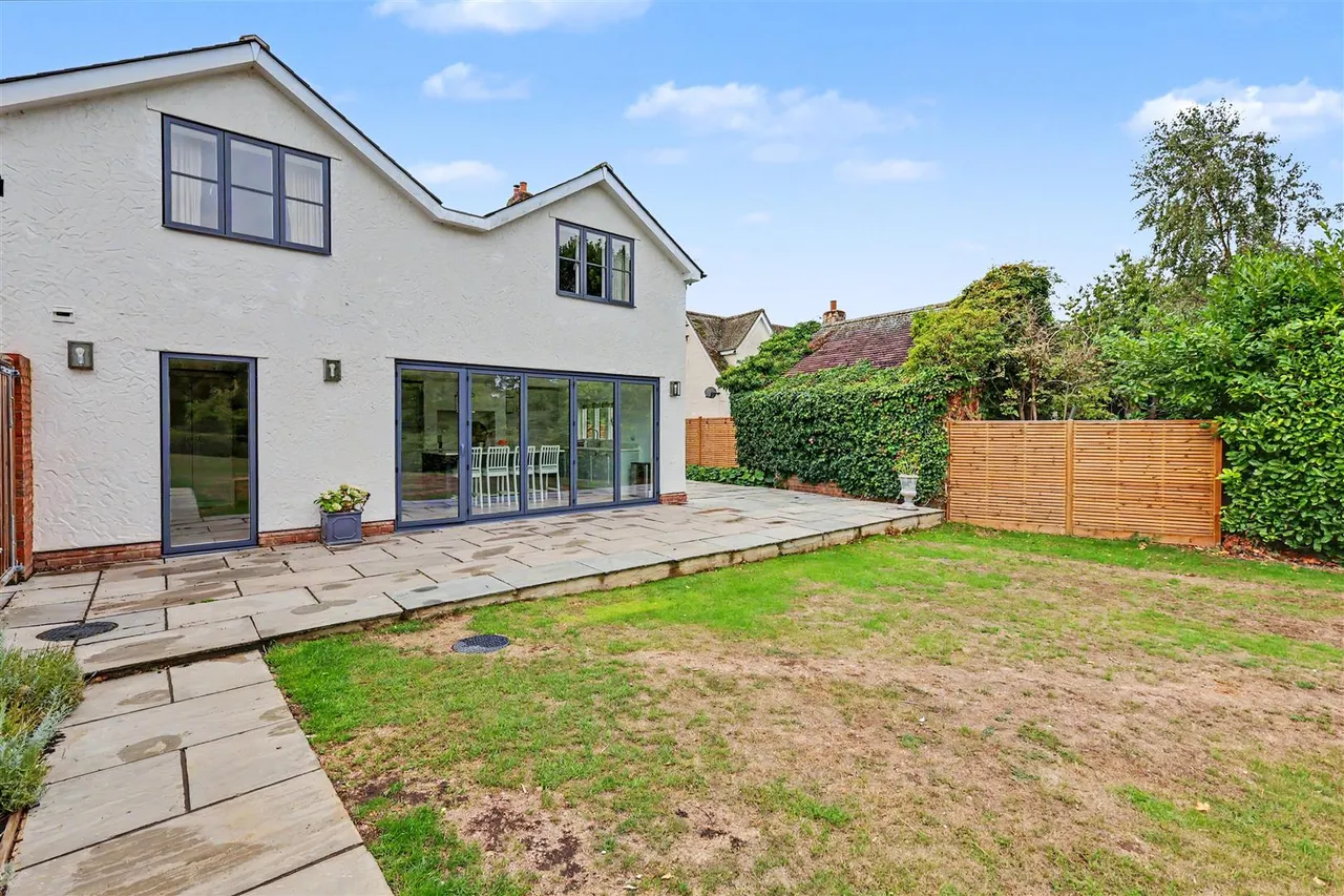 High Street, Hempstead, CB10, photo 28