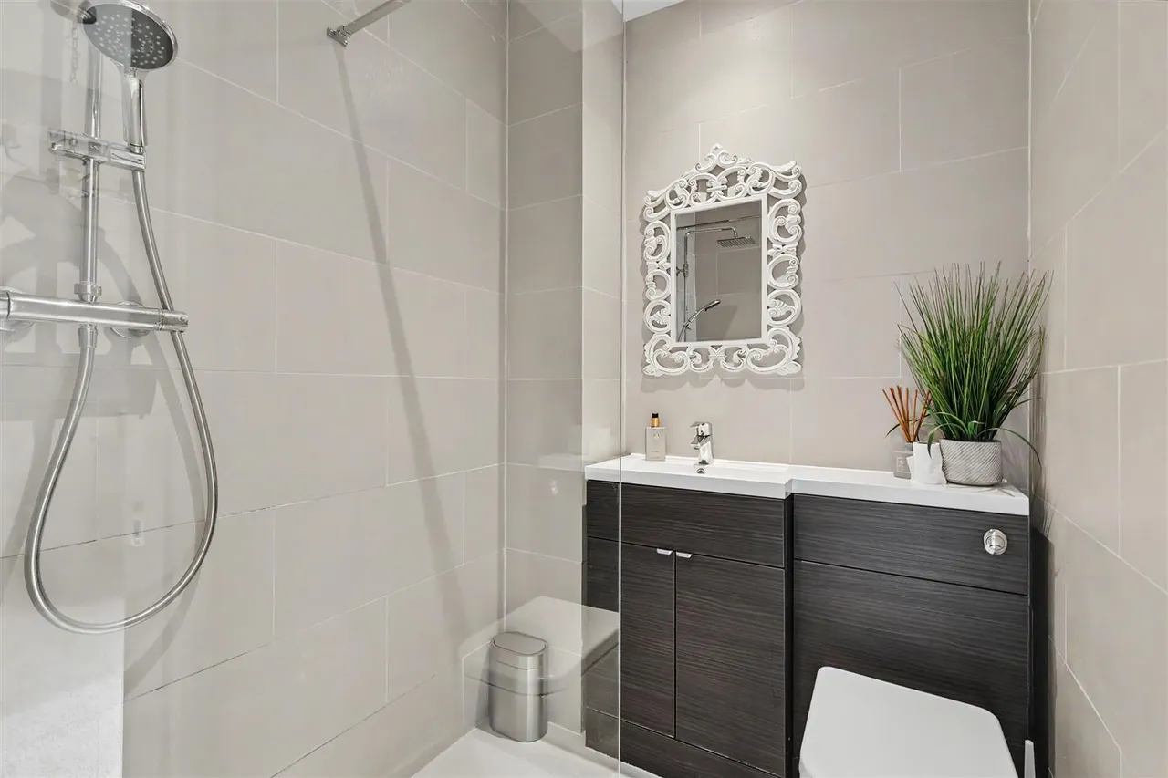 High Street, Hempstead, CB10, photo 21