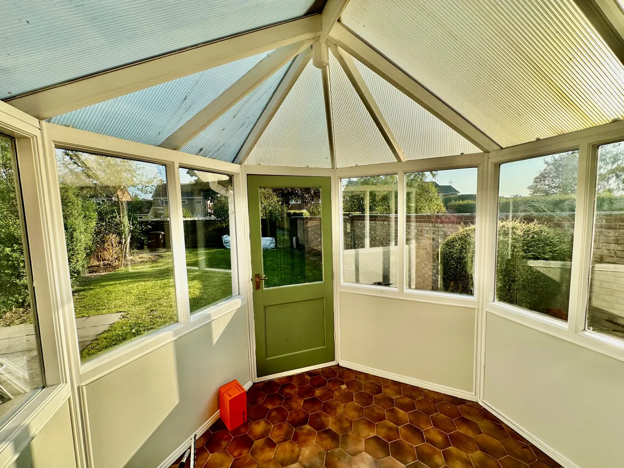 Kingsway, Mildenhall, BURY ST. EDMUNDS, photo 12