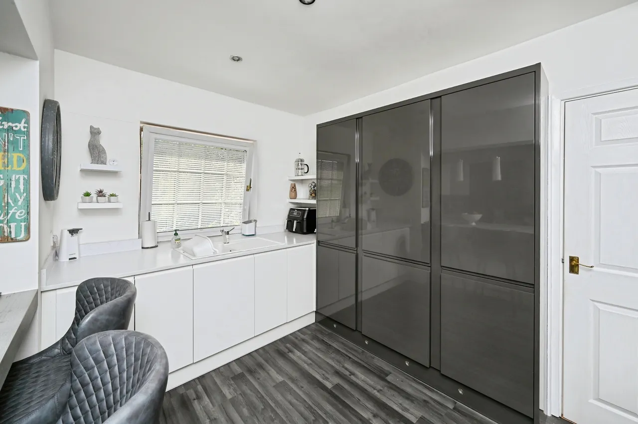 Hill Fields, Broadmeadows, DE55, photo 16