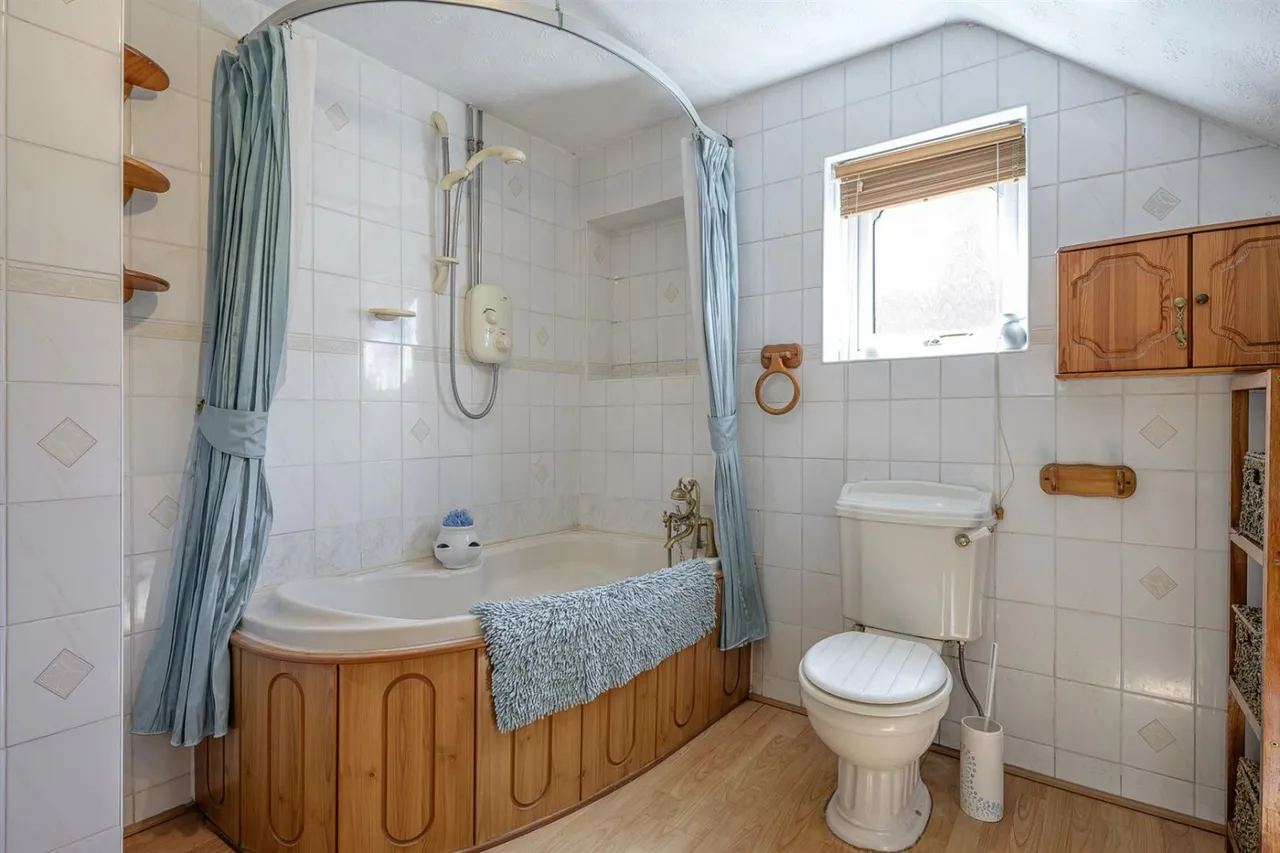 Clent View Road, Norton, DY8, photo 17