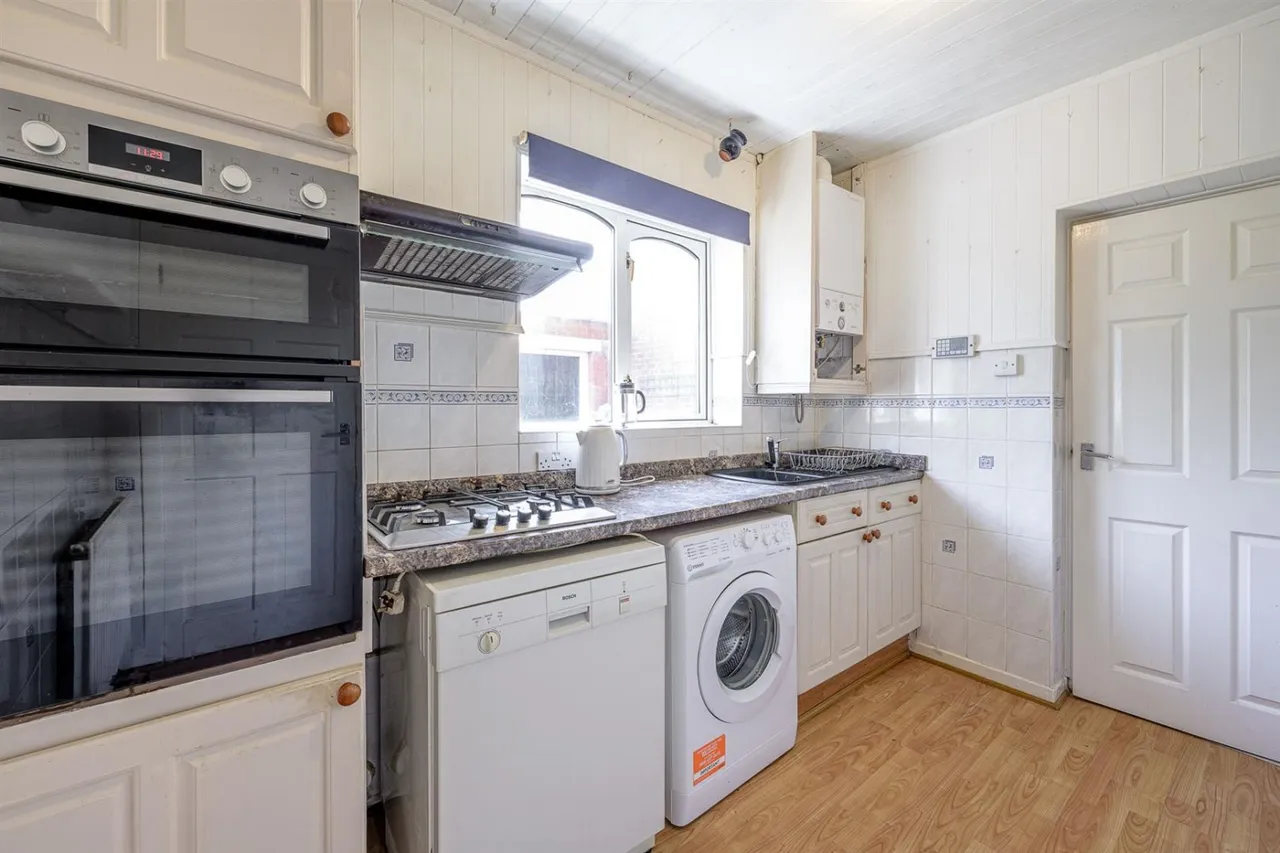 Clent View Road, Norton, DY8, photo 4