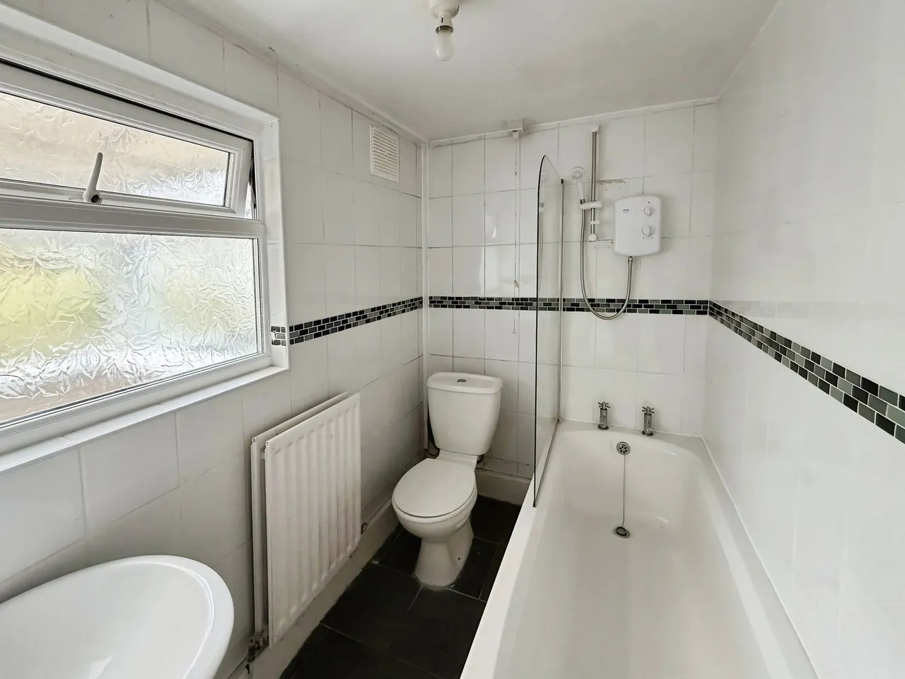 Grove Road, Clydach, SA6, photo 11