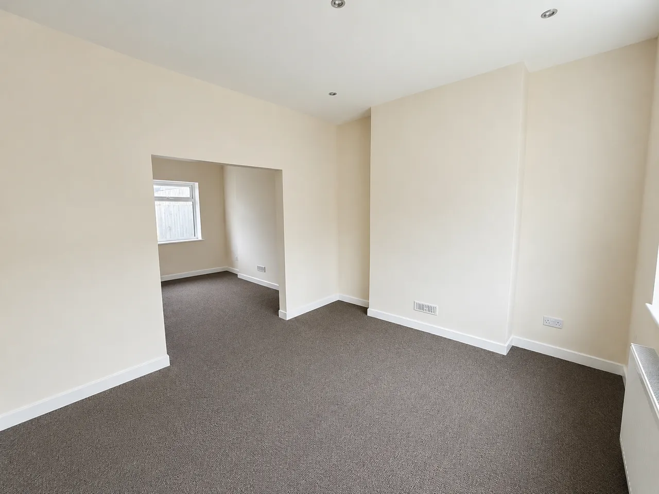 Grove Road, Clydach, SA6, photo 10