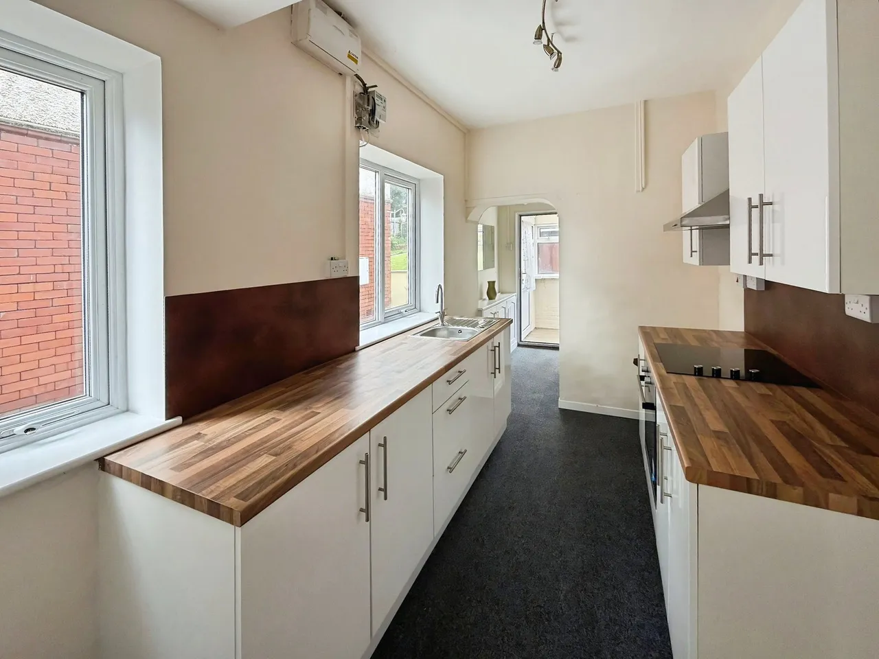 Grove Road, Clydach, SA6, photo 5