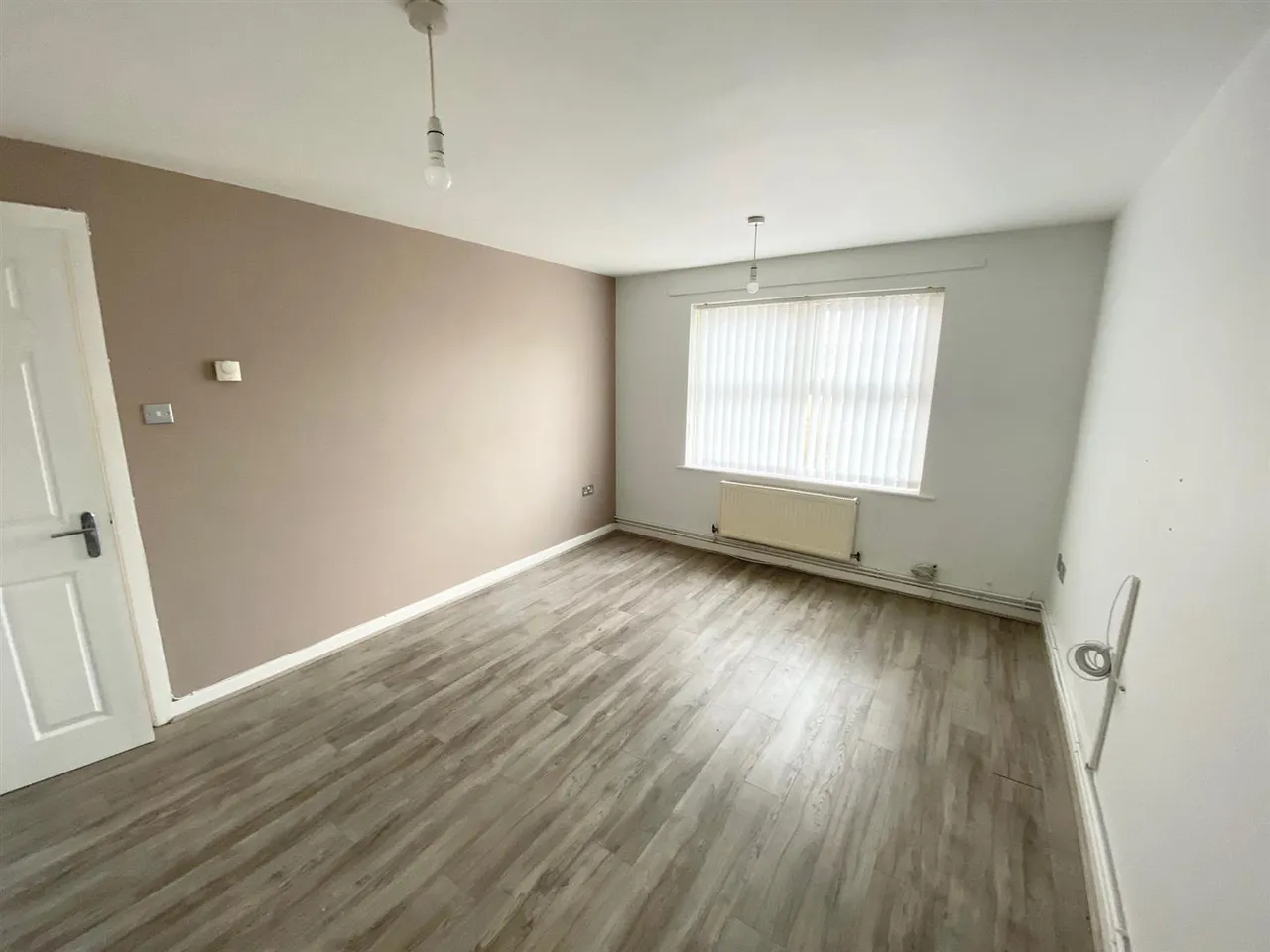 Francine Close, Liverpool, L3, photo 3