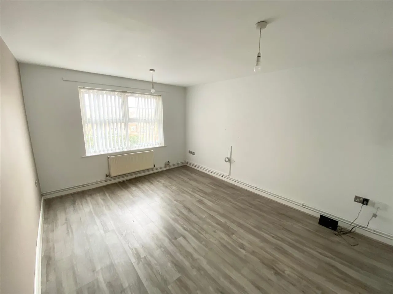 Francine Close, Liverpool, L3, photo 2