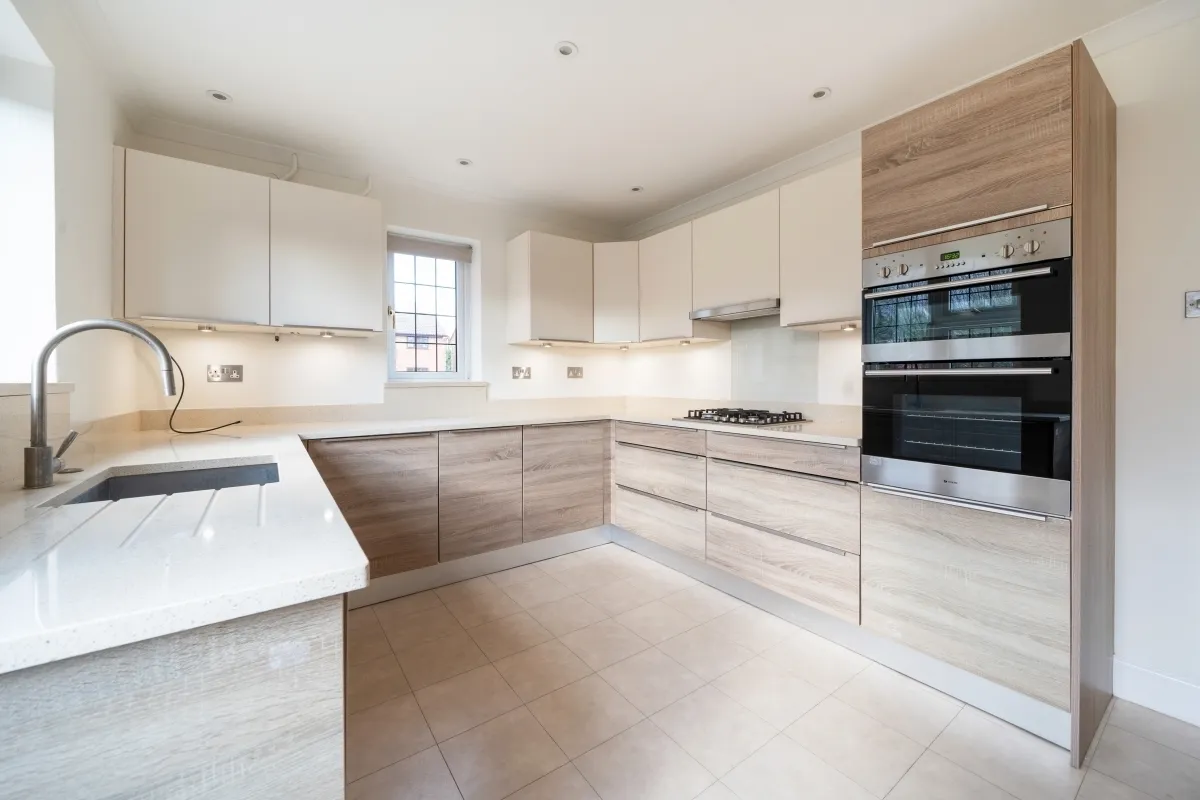 4 bed house to rent — Clappers Meadow Maidenhead SL6