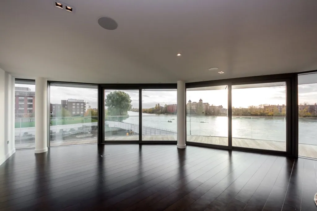 3 bed flat to rent, Parr's Way, Fulham, W6