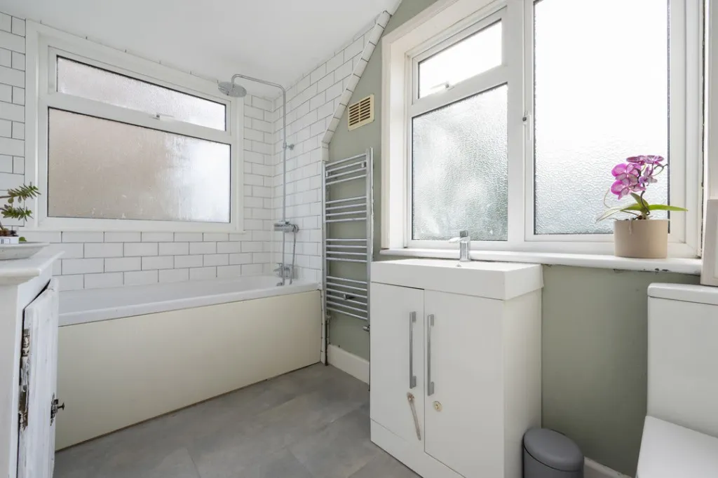 Teynham Road, Whitstable, photo 10