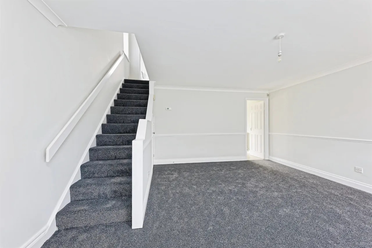 Derwent Way, Aylesham, Canterbury, photo 11