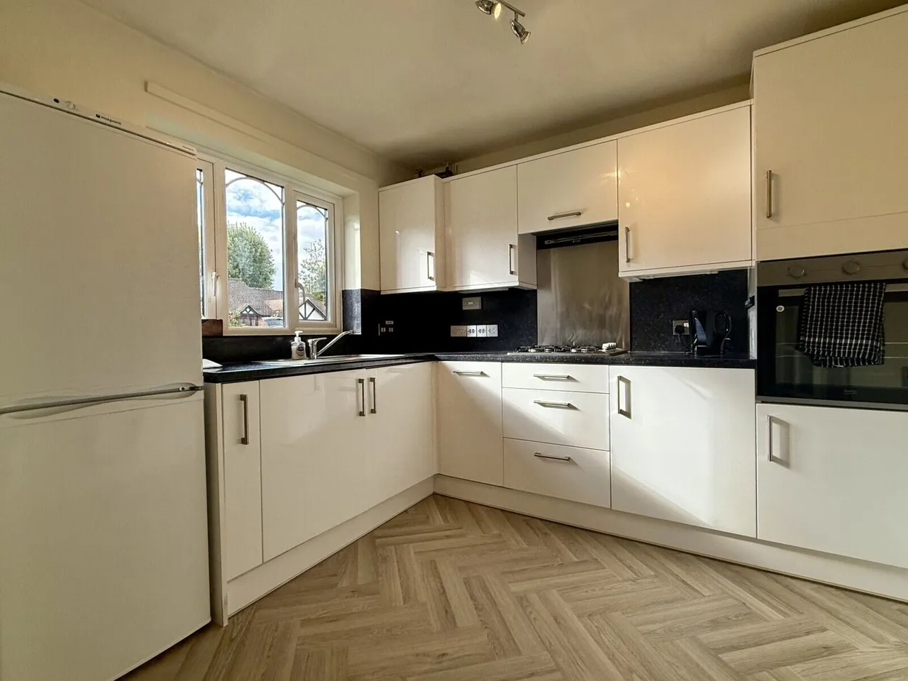 Sherwood Gardens, Henley-on-Thames, RG9, photo 14