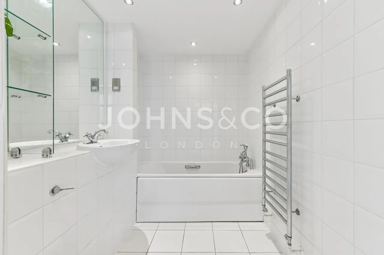 Ferry Quays, Brentford, TW8, photo 10