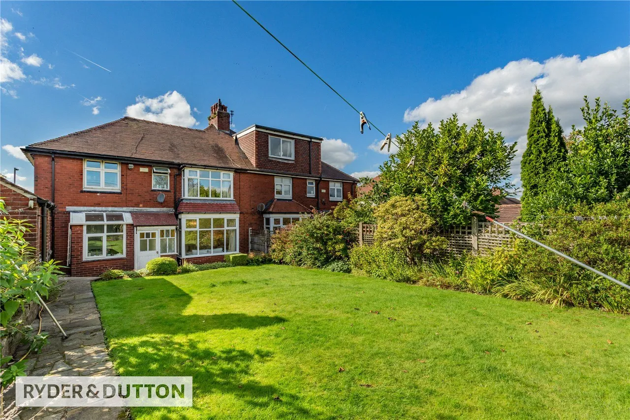 Oldham Road, Thornham, OL16, photo 28