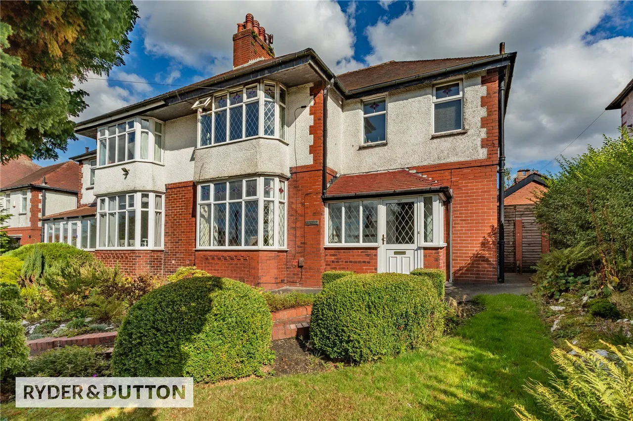 Oldham Road, Thornham, OL16, photo 27