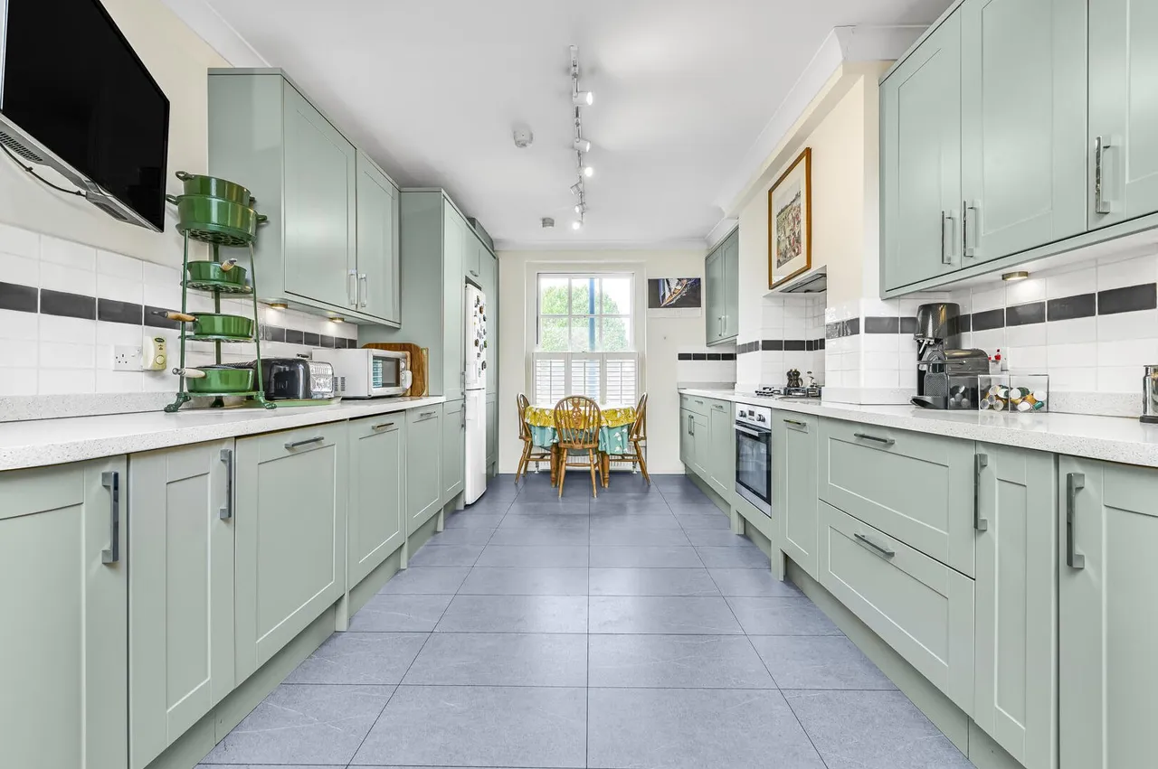 Cambridge Road Battersea, London SW11 4RX, photo 2