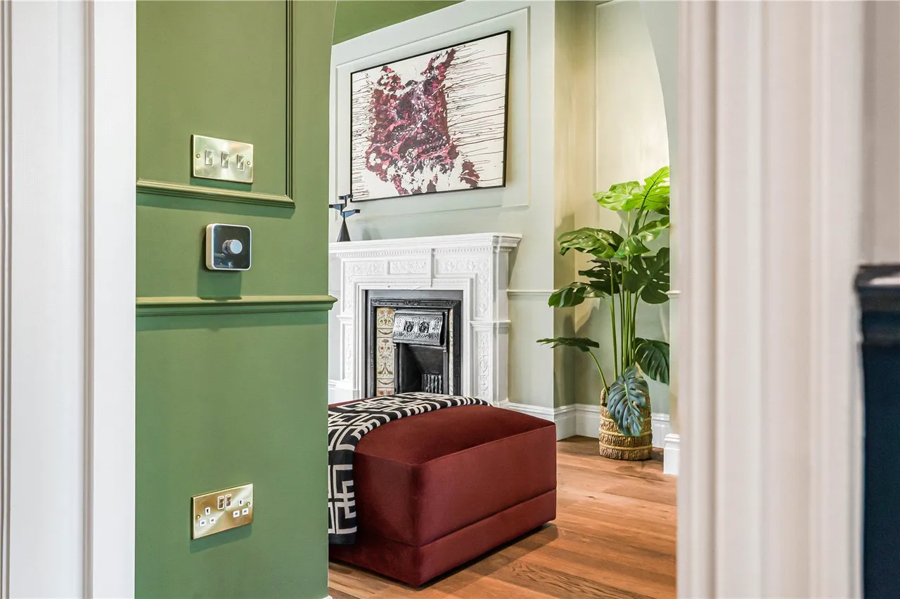 Stapleton Hall Road, London, N4, photo 4