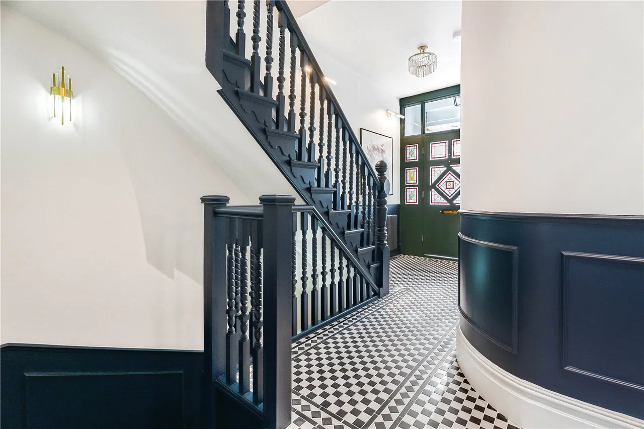 Stapleton Hall Road, London, N4, photo 12