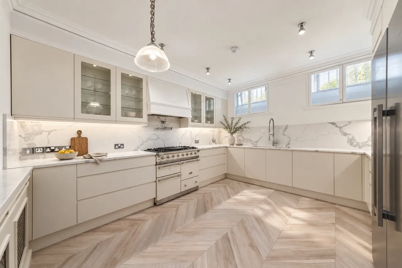 Upper Brook Street, London, W1K, photo 6