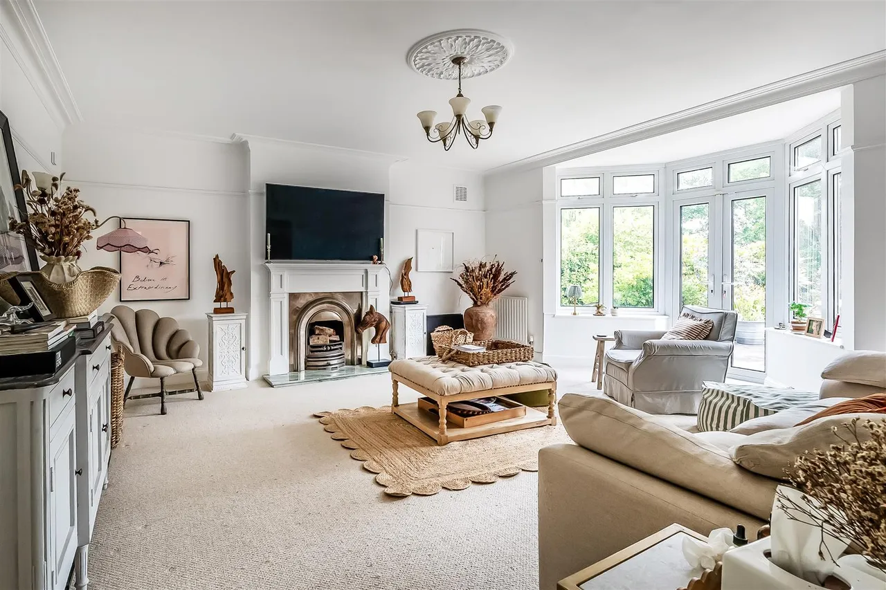 Gatesden Road, Fetcham, KT22, photo 4
