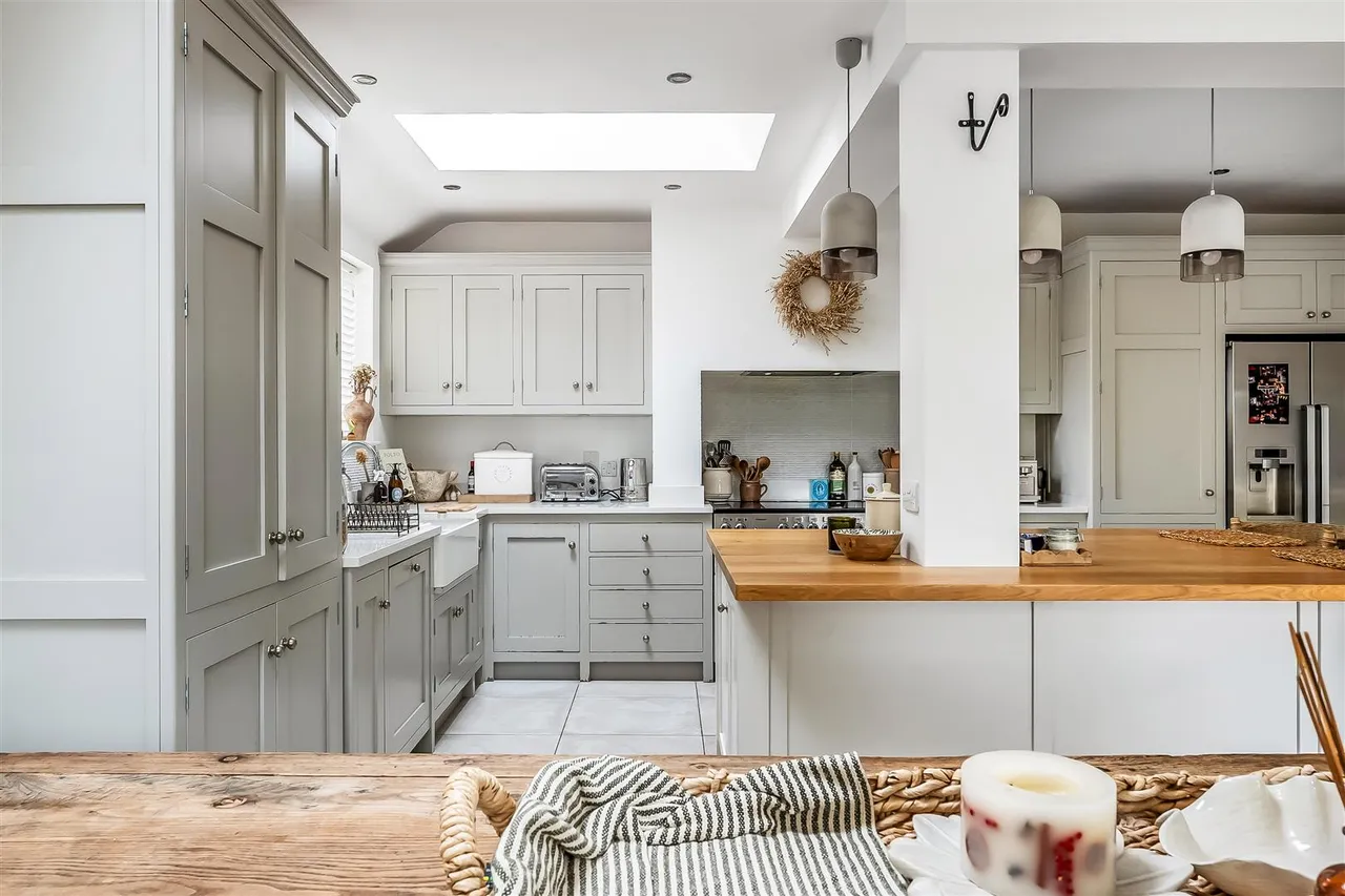 Gatesden Road, Fetcham, KT22, photo 11