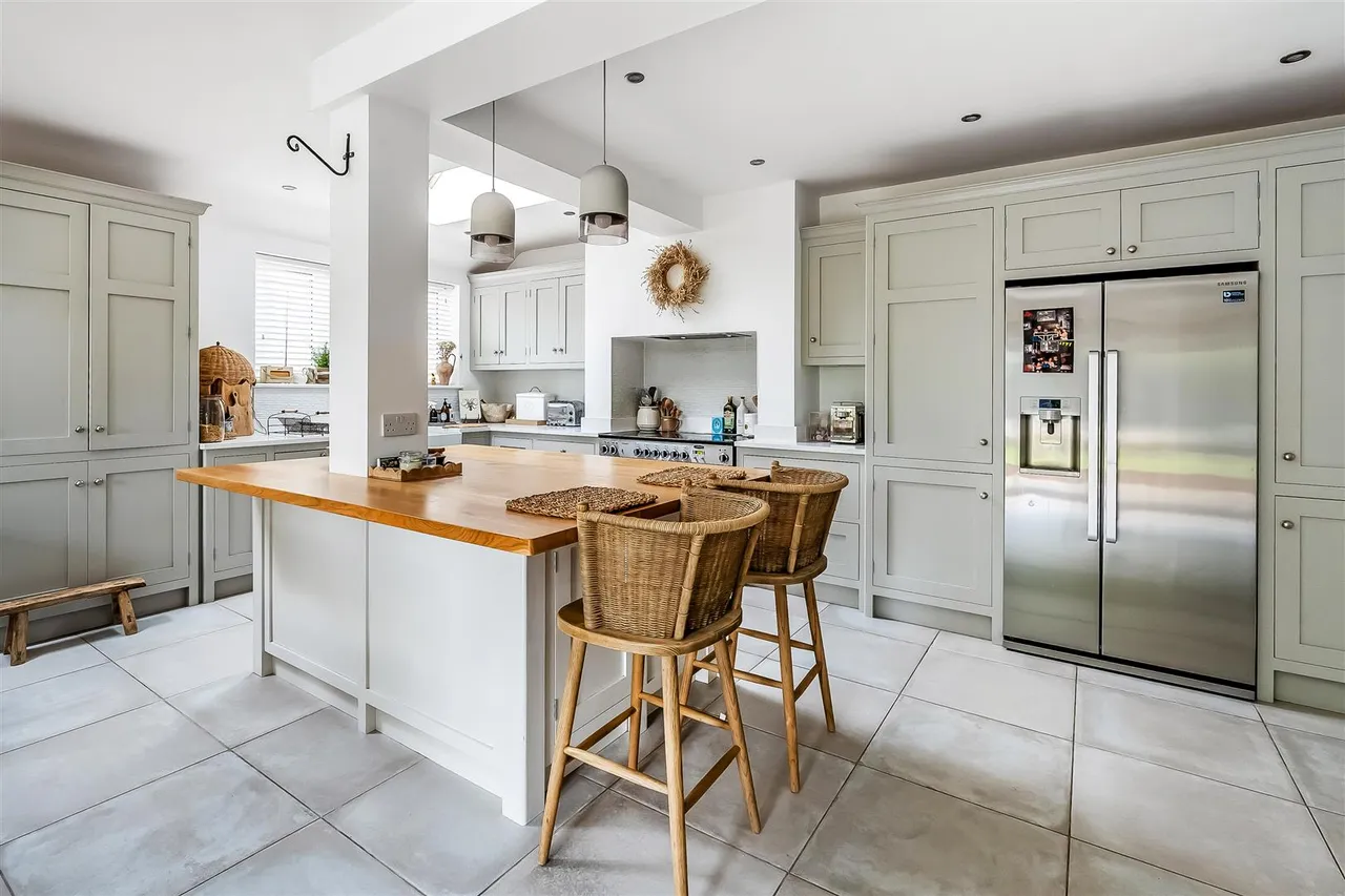 Gatesden Road, Fetcham, KT22, photo 9