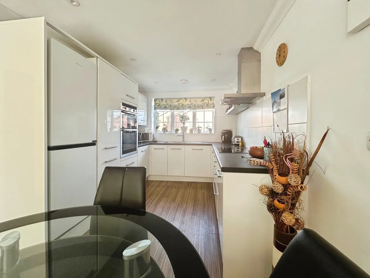 Beechcrest View, Hook, Hampshire, RG27 9RF, photo 2