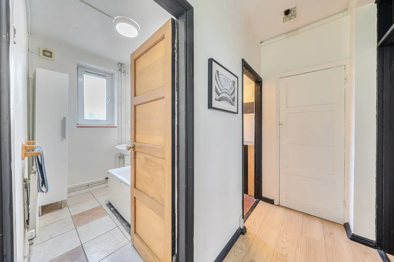Wyndham Road, SE5, photo 18