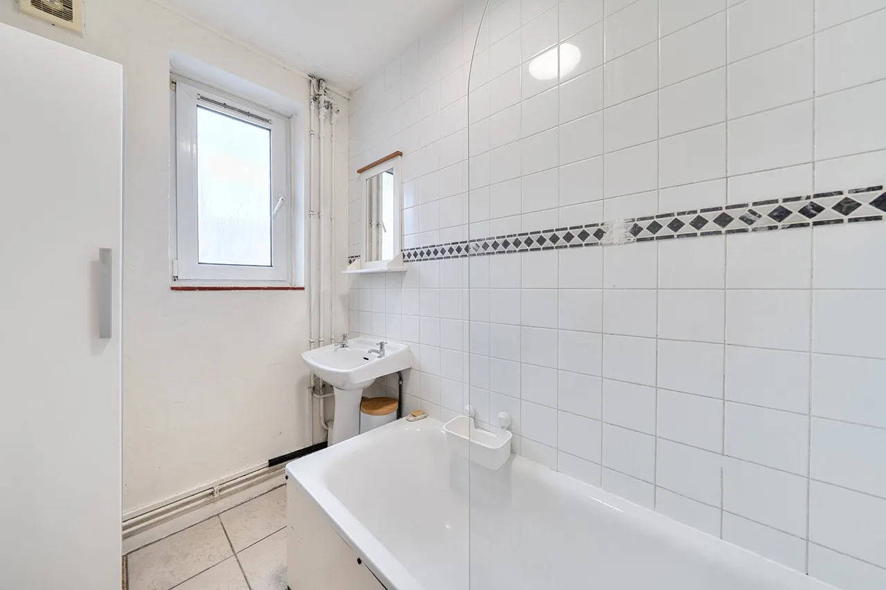Wyndham Road, SE5, photo 11