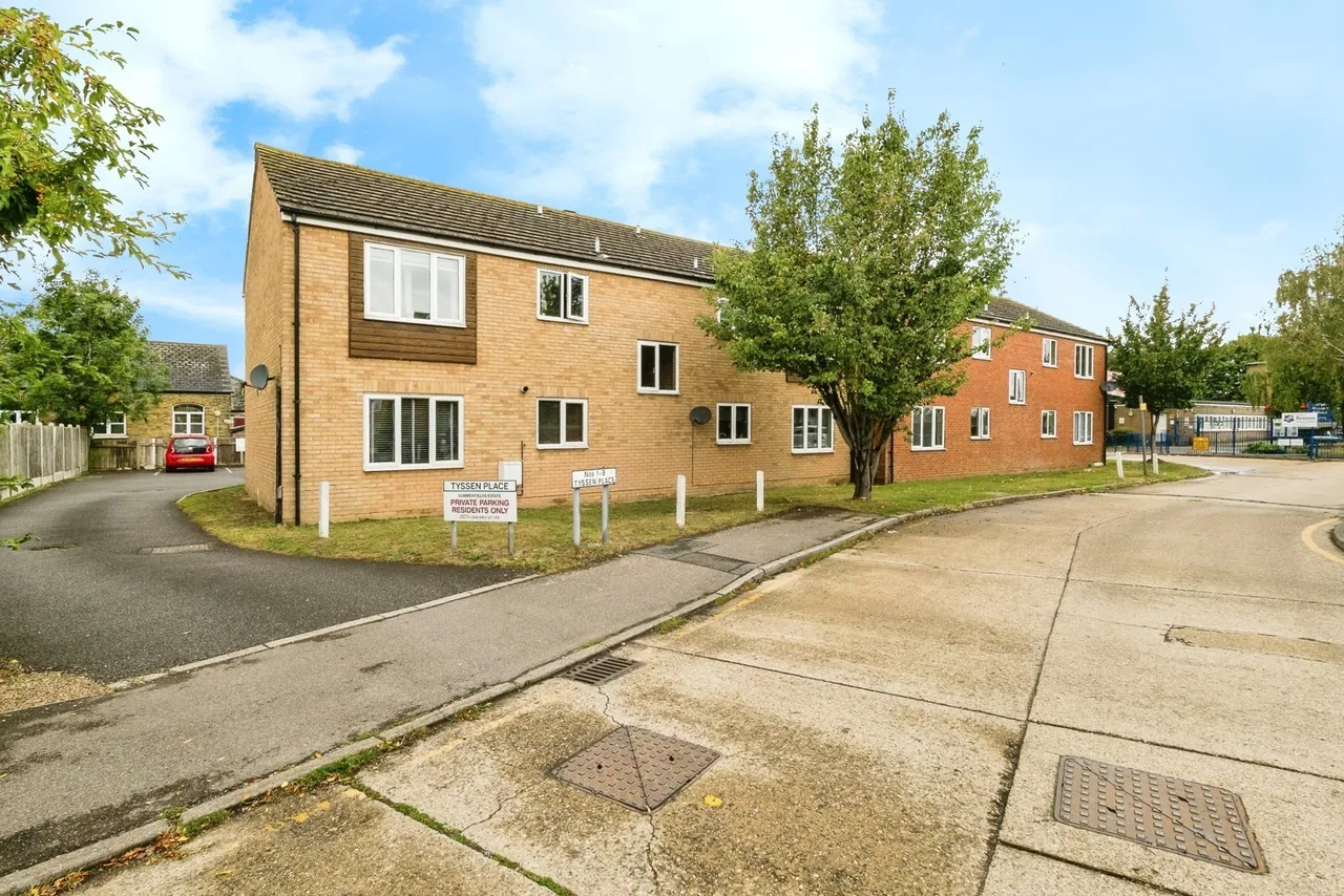 Tyssen Place, South Ockendon, Essex, RM15, photo 9