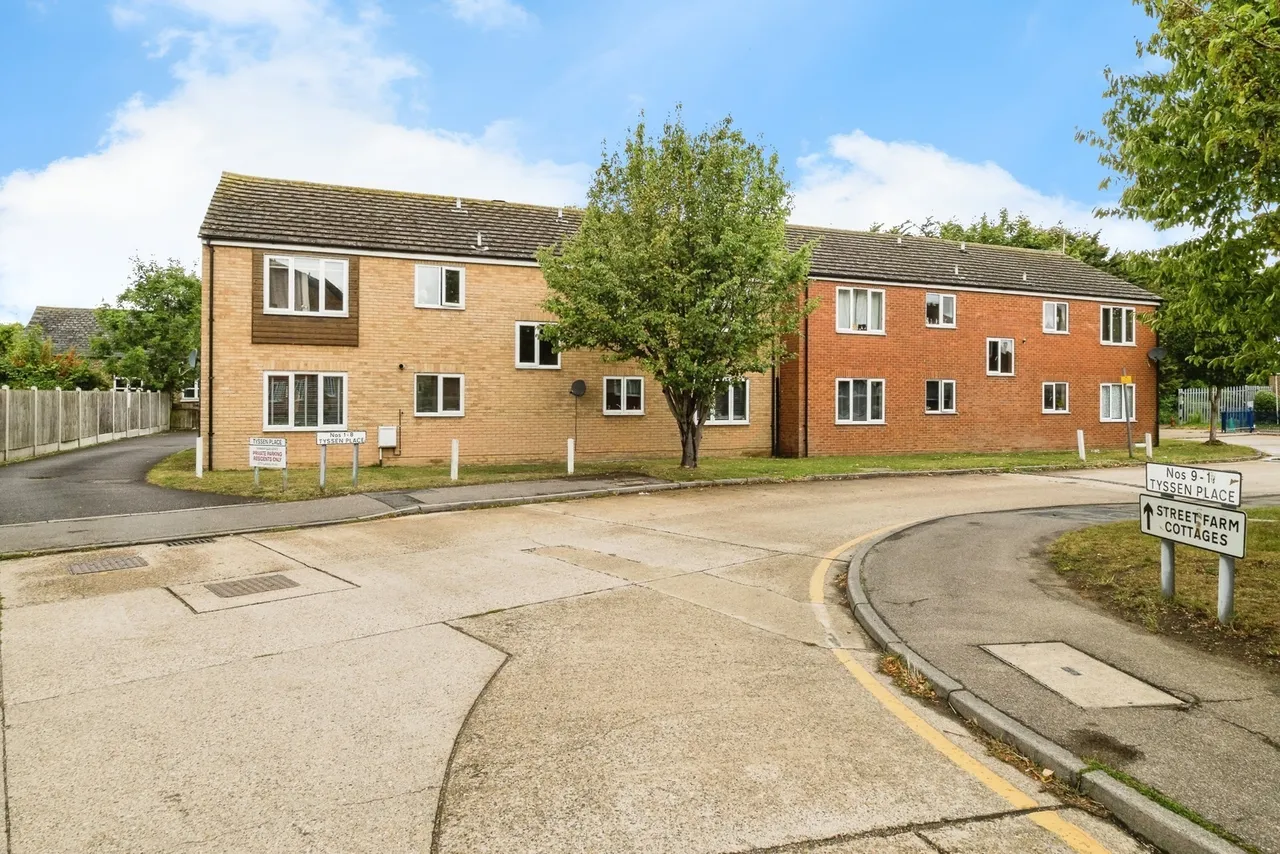Tyssen Place, South Ockendon, Essex, RM15, photo 12